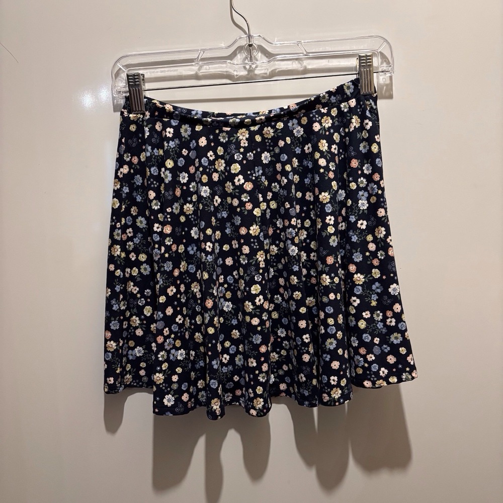 Knitworks Floral Skirt Size M (10-12) Preppy Clueless Mean Girl Princess